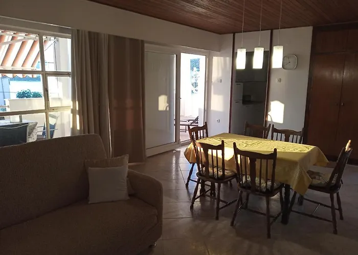 Mijic * Τρογκίρ